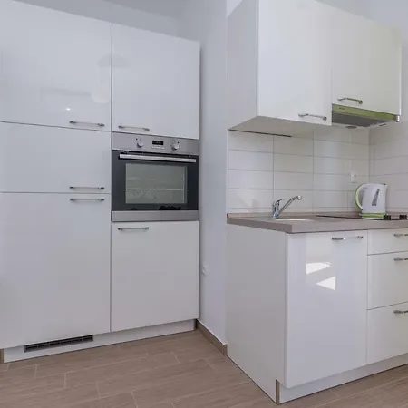 Apartmani Jadranka Starigrad Paklenica Exterior photo