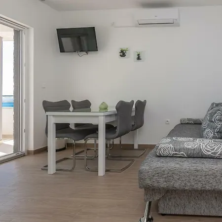 Apartmani Jadranka Starigrad Paklenica Exterior photo