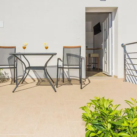 Apartmani Jadranka Starigrad Paklenica Exterior photo