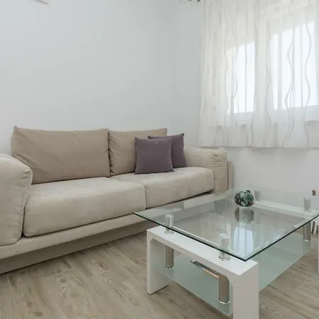 Apartmani Jadranka Starigrad Paklenica Exterior photo
