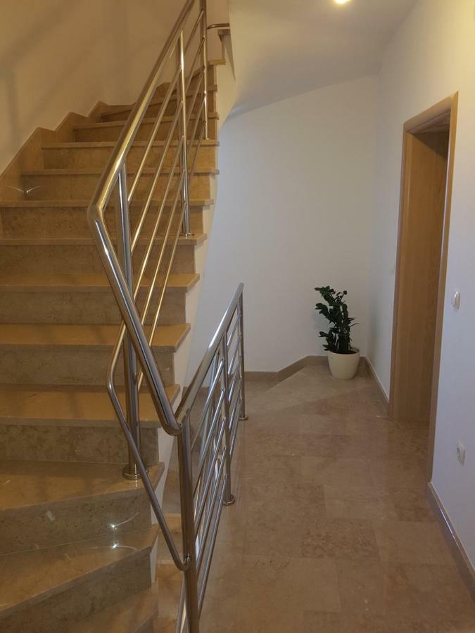 Jadranka Apartment *