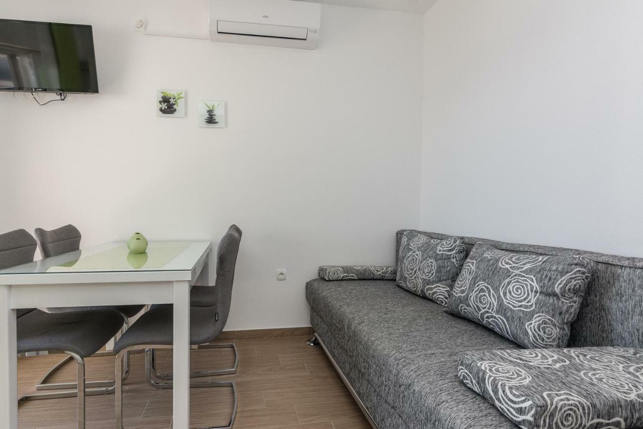 Jadranka Apartment *
