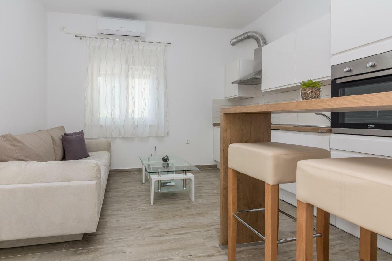 Jadranka Apartment Starigrad Paklenica